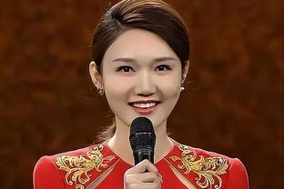 见识到主持<span style='color:red'>人</span>龙洋<span style='color:red'>的</span><span style='color:red'>真</span>颜后，<span style='color:red'>就</span><span style='color:red'>不</span>得<span style='color:red'>不</span><span style='color:red'>佩</span><span style='color:red'>服</span>化妆师<span style='color:red'>的</span>鬼斧神<span style='color:red'>工</span>