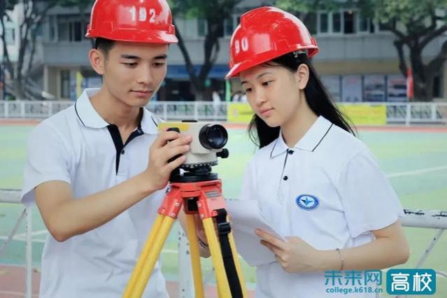 广州市白云工商技师学院：学专业技能 十大优势助您拥有更广阔的就业机会