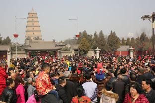 山东游客到<span style='color:red'>西</span><span style='color:red'>安</span>买<span style='color:red'>茅</span><span style='color:red'>台</span>，<span style='color:red'>查</span>询防伪<span style='color:red'>被</span><span style='color:red'>店</span>家威胁殴<span style='color:red'>打</span>，<span style='color:red'>老</span><span style='color:red'>板</span>果然有背景