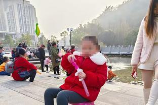 5岁女童在培训机构练舞蹈摔倒致高位截瘫：父母称只拿到20万赔偿，打工租房送女上学